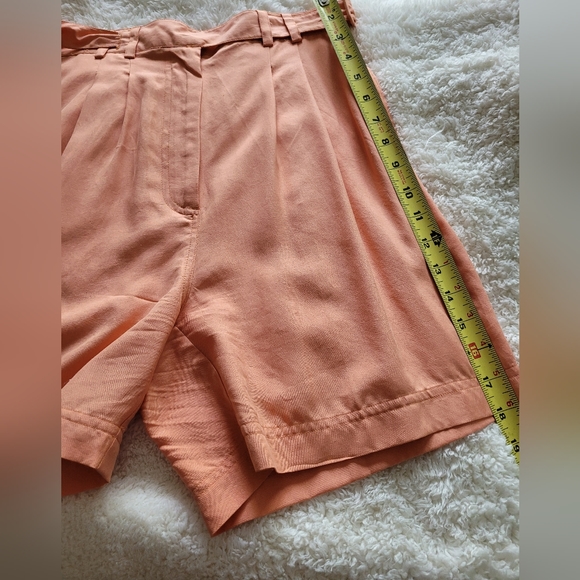 High Rise Short in 100% Silk - Picture 5 of 6